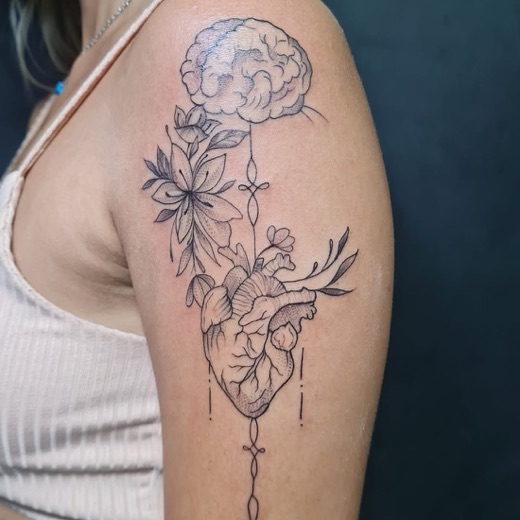 Coração com flores em fine line